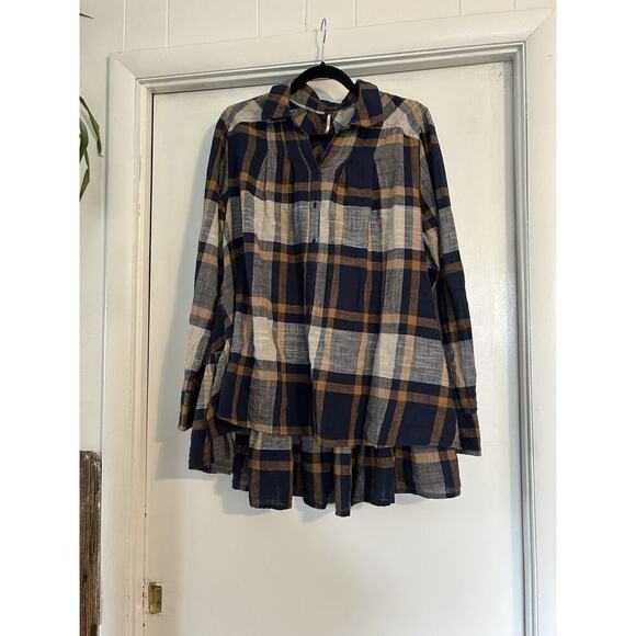 Free People Plaid Hi Low Ruffle Hem Button Up Shirt Blue and Cream Size M - Picture 2 of 6